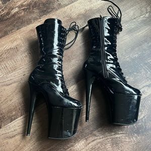Pleaser Platform High Heel Black Patent Boots Flamingo 1050 USED Stripper Heels